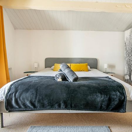 Le Nid - Hyper Centre Cholet - 25 Min Puy Du Fou Apartment Ngoại thất bức ảnh